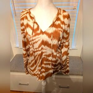 Candace Cameron Bure printed blouse